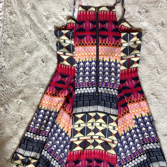 AQUA pattered mini dress, fit and flare, size XS - Picture 4 of 5